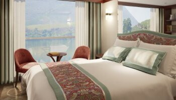 1548637235.9919_c458_Riviera Travel MS Douro Serenity Accommodation Cabin.jpg